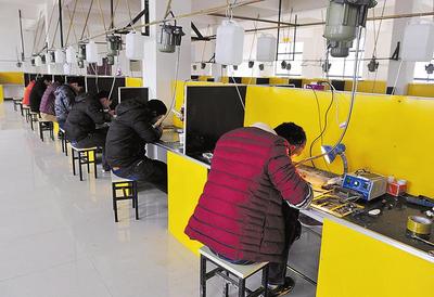 計(jì)算機(jī)軟硬件的技術(shù)開發(fā)在商洛的實(shí)踐與未來展望